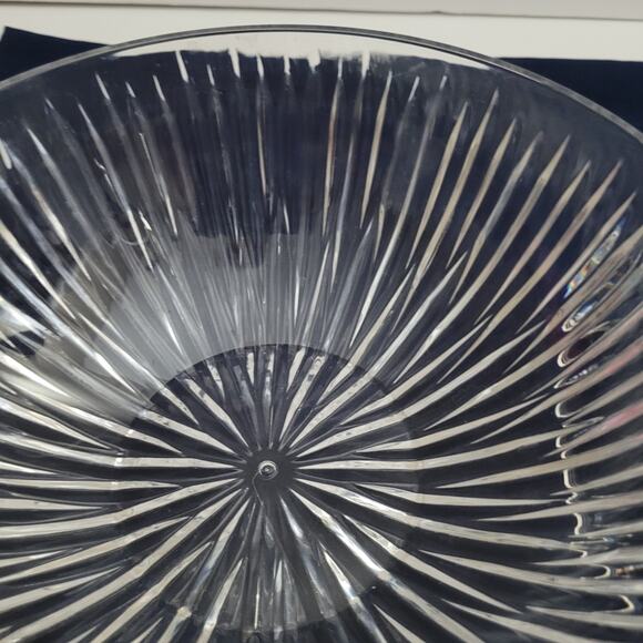 Durable Plastic Bowl - 9" x 4" - Perfect for Everyday Use - Picture 7 of 8